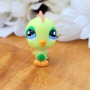 Littlest Pet Shop LPS #1824 Parakeet Bird Green Blue Eyes 2004